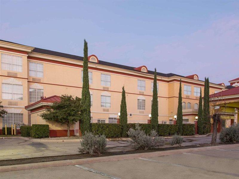 Comfort Suites Fort Worth North Fossil Creek Exterior photo