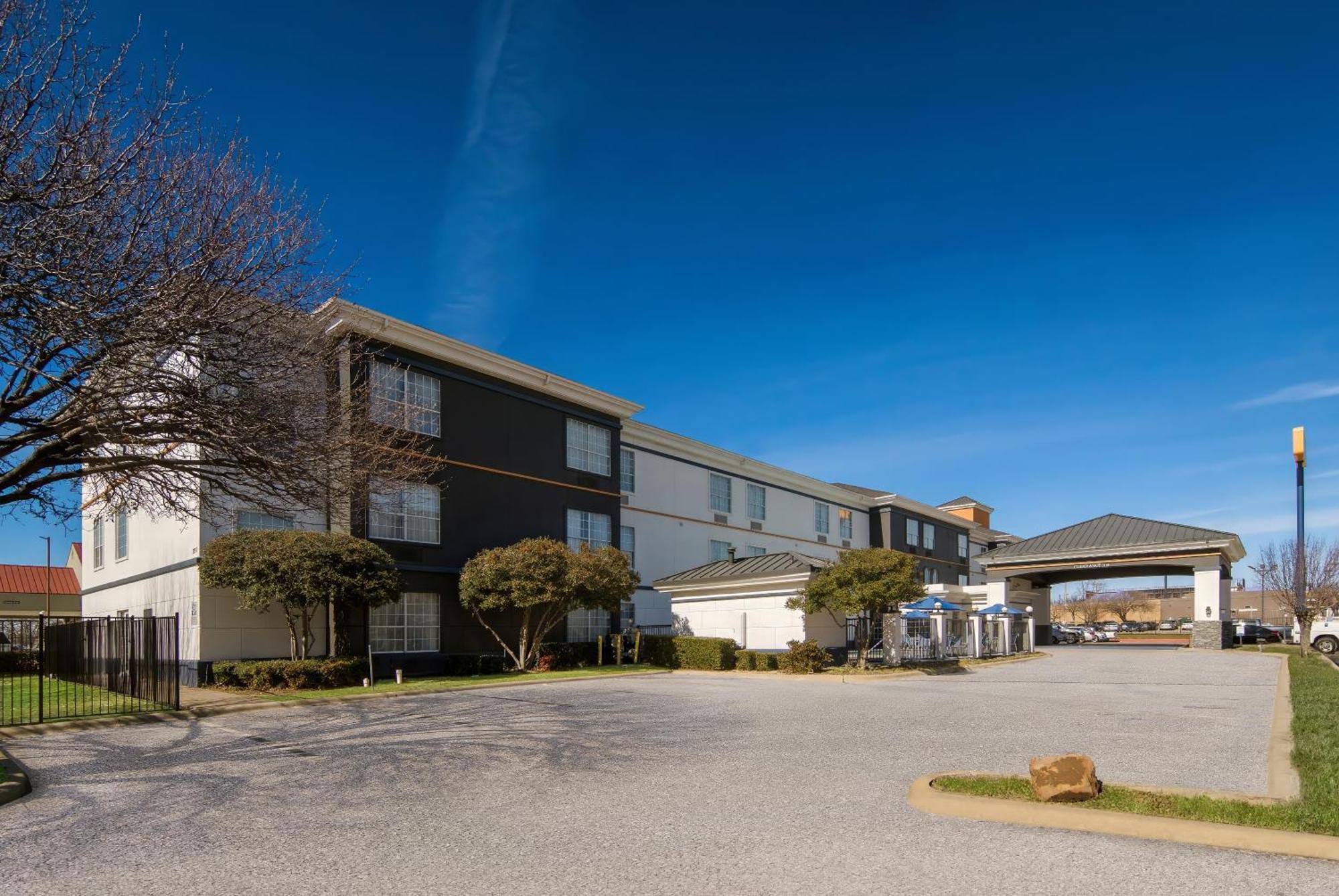 Comfort Suites Fort Worth North Fossil Creek Exterior photo